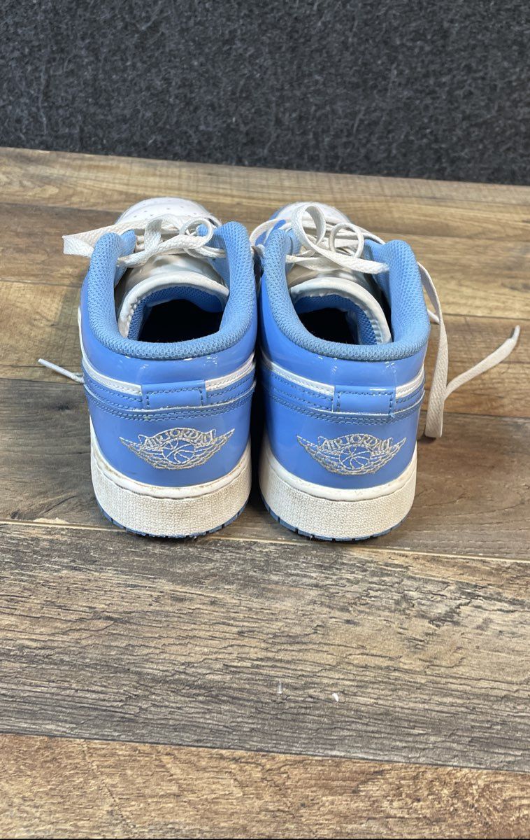 Nike Air Jordan 1 Low SE University Blue White Patent GS Size 5.5Y FZ3929-114