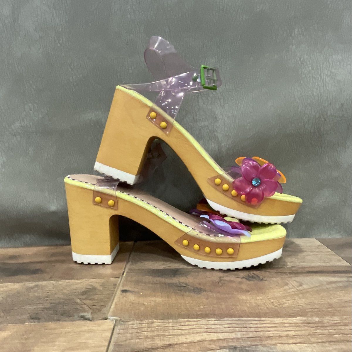 Betsey Johnson Floryn Floral Clear Strappy Platform Clog Sandals Size 9