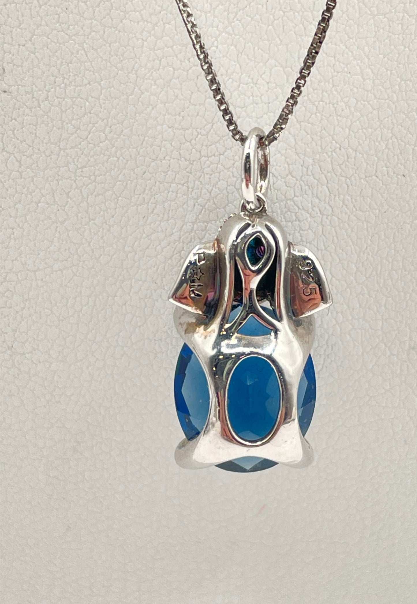 925 Sterling Silver Oval Blue CZ Ruby Eye Accents Elephant Pendant Necklace 4.3g