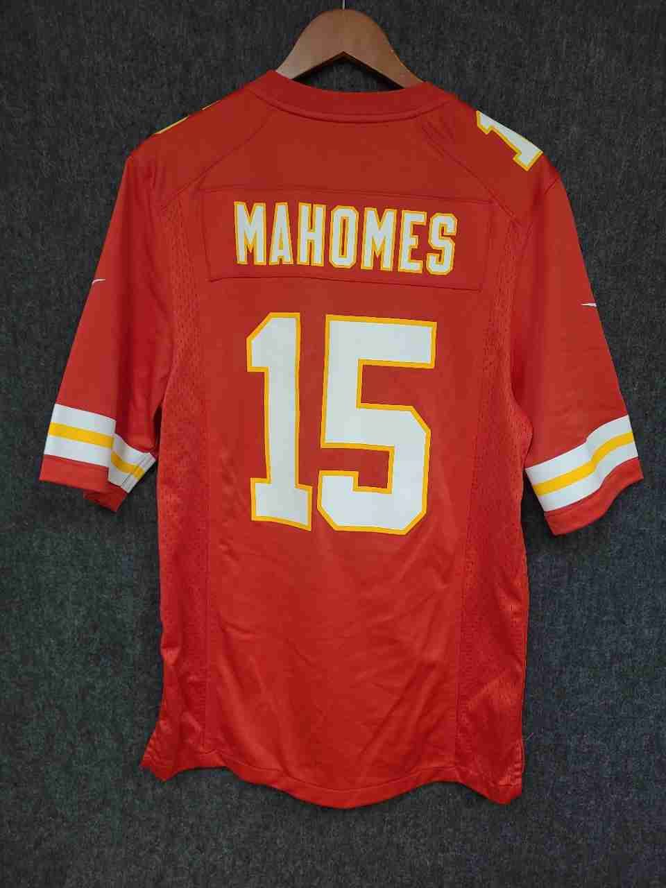 Nike Men's Kansas City Chiefs Patrick Mahomes 15 Red Football Jersey Size S