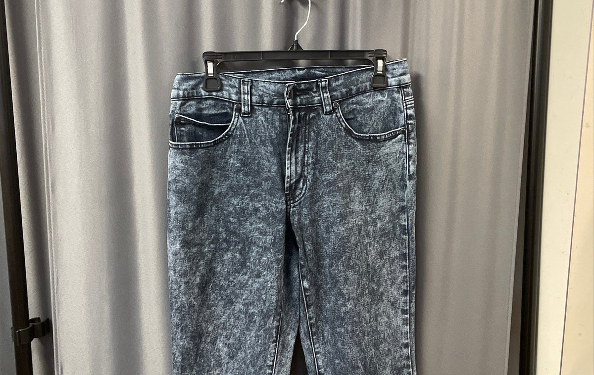 DG2 Diane Gilman Women's Blue Acid Wash Stretch Straight Leg Jeans Size 8
