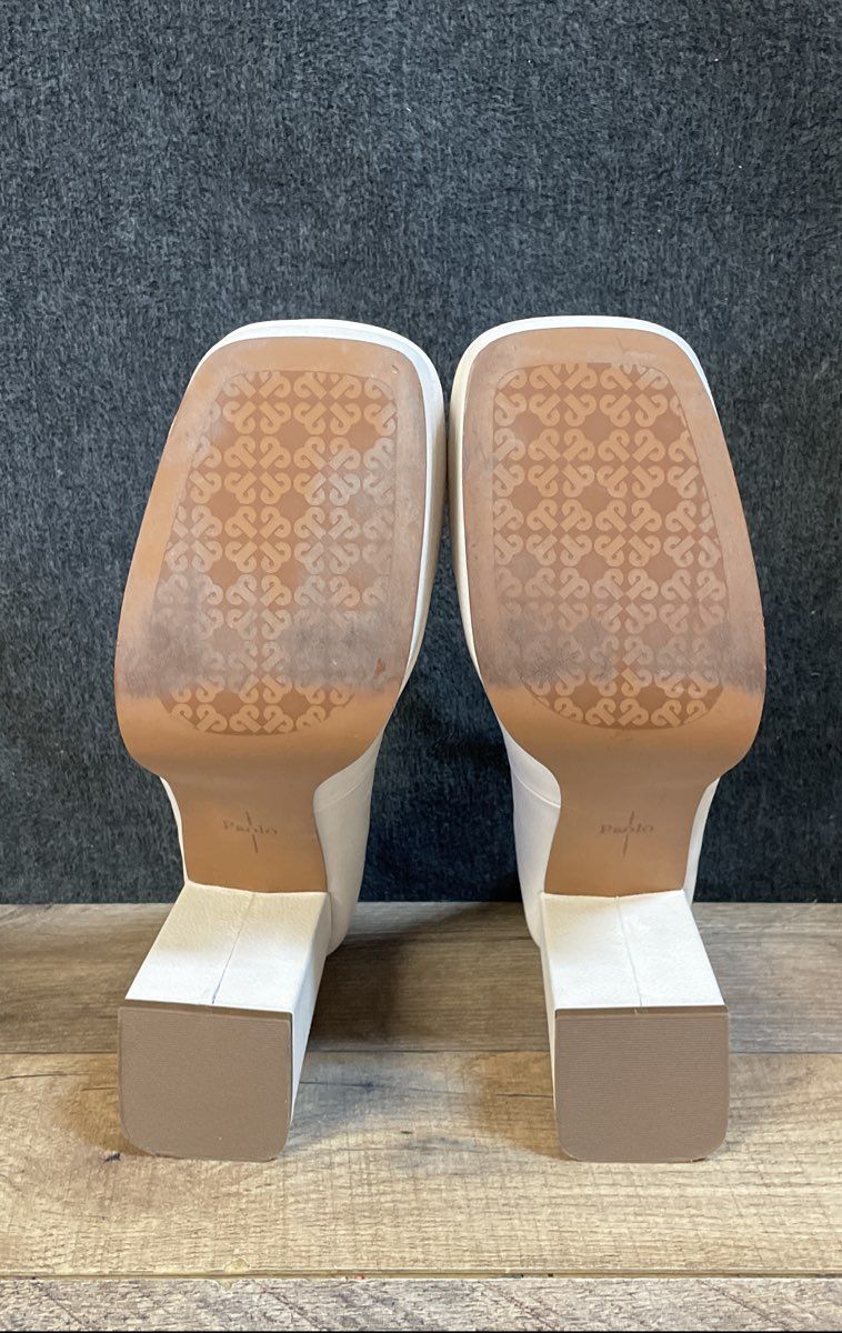Linea Paolo Cream Leather Square Box Toe Platform Block Heels Size 9.5M