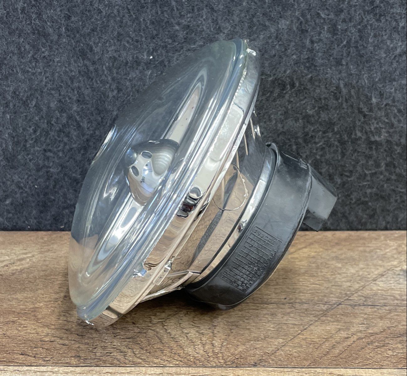 Harley-Davidson OEM Headlight 68297-05 & Gas Cap Lot Motorcycle Parts