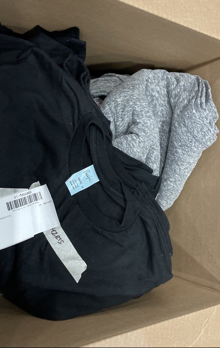Assorted Brands Bulk Lot T-Shirts Black Heather Gray Men Women Youth Mixed Sz