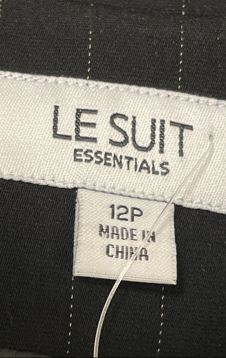 Le Suit Essentials Women's Black Pinstripe 3-Button Blazer Petite Sz 12P NWT