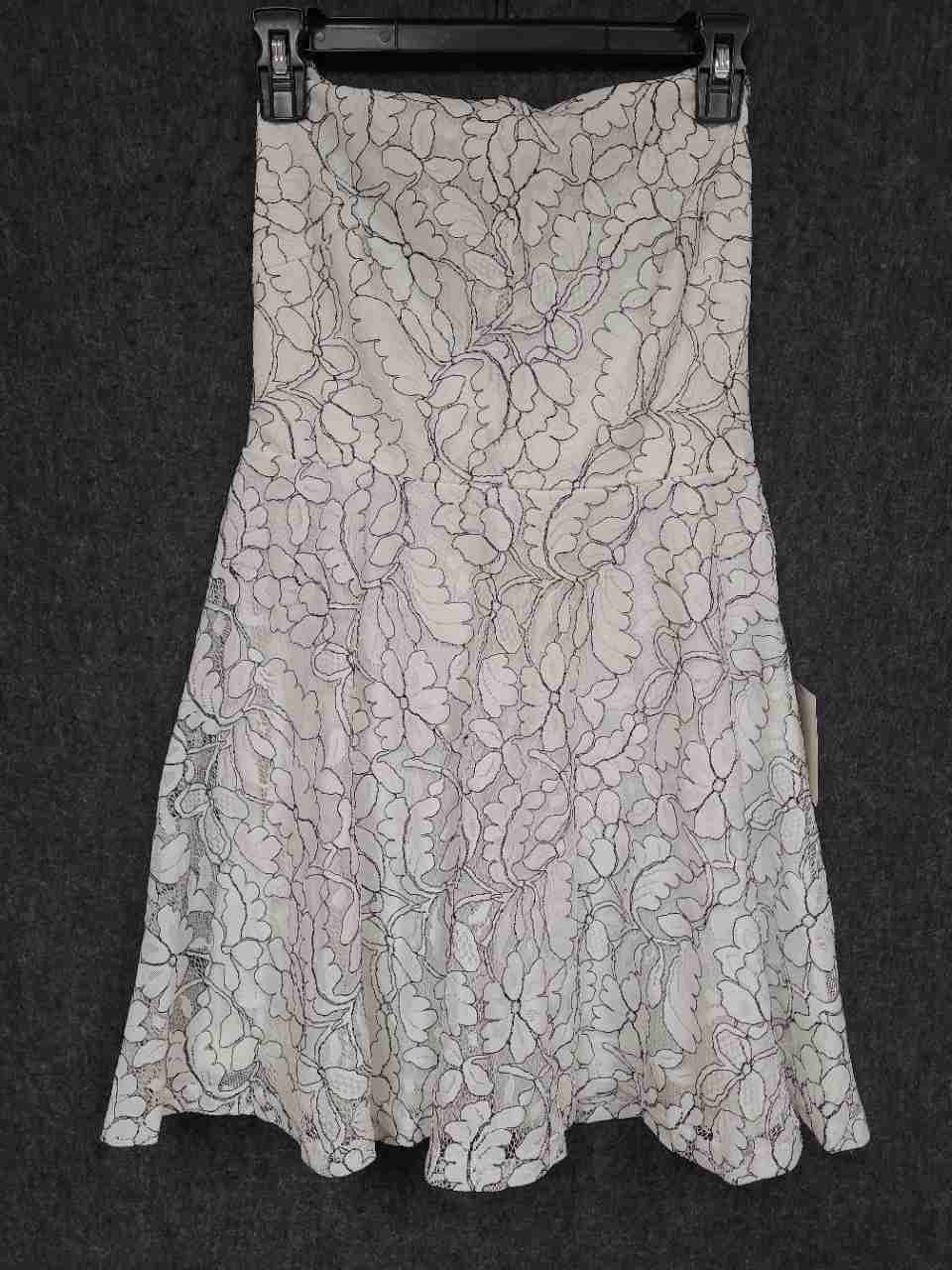 Lulus Women's White Black Lace Strapless Scalloped Fit & Flare Dress Sz S NWT
