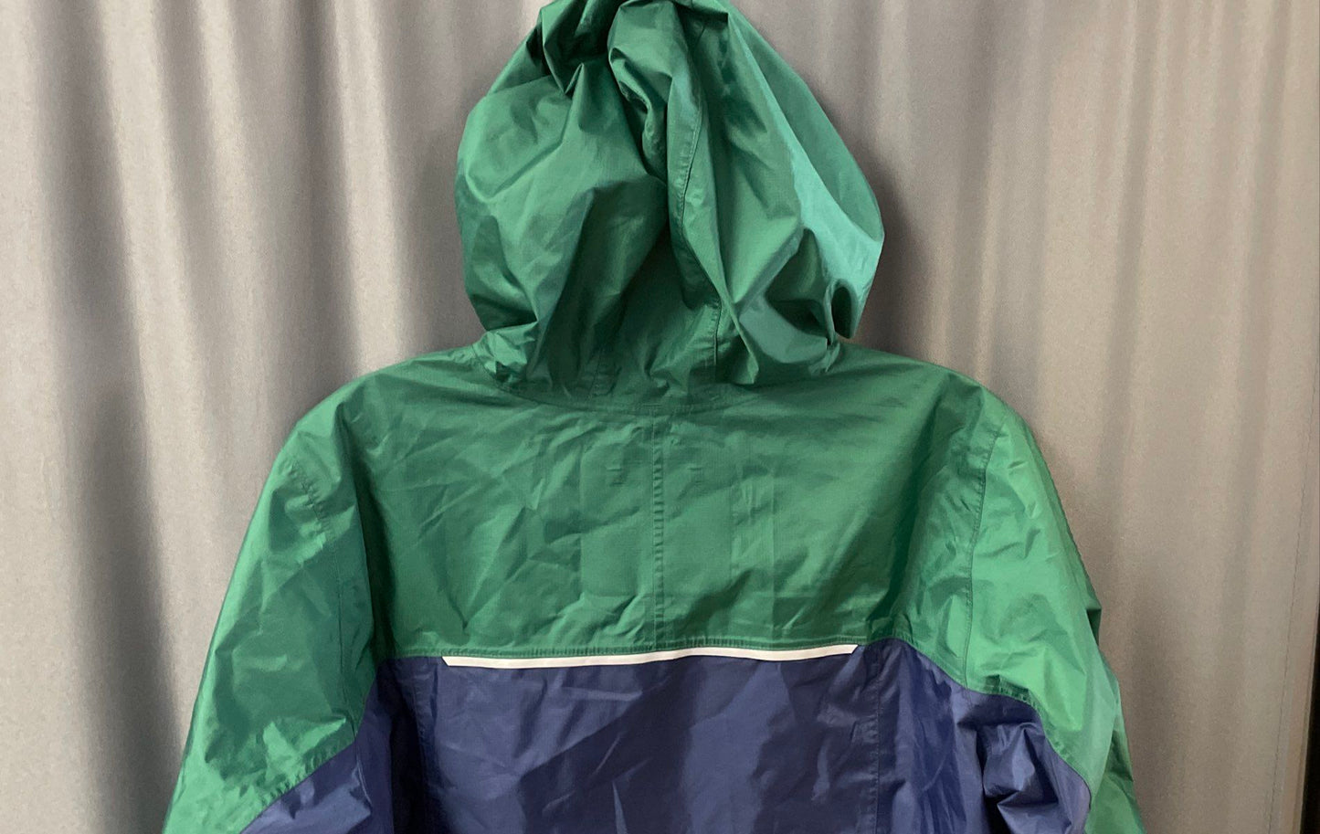 LL Bean Youth Rain Jacket Windbreaker Green Blue TEK Recycled Nylon Sz XL 18