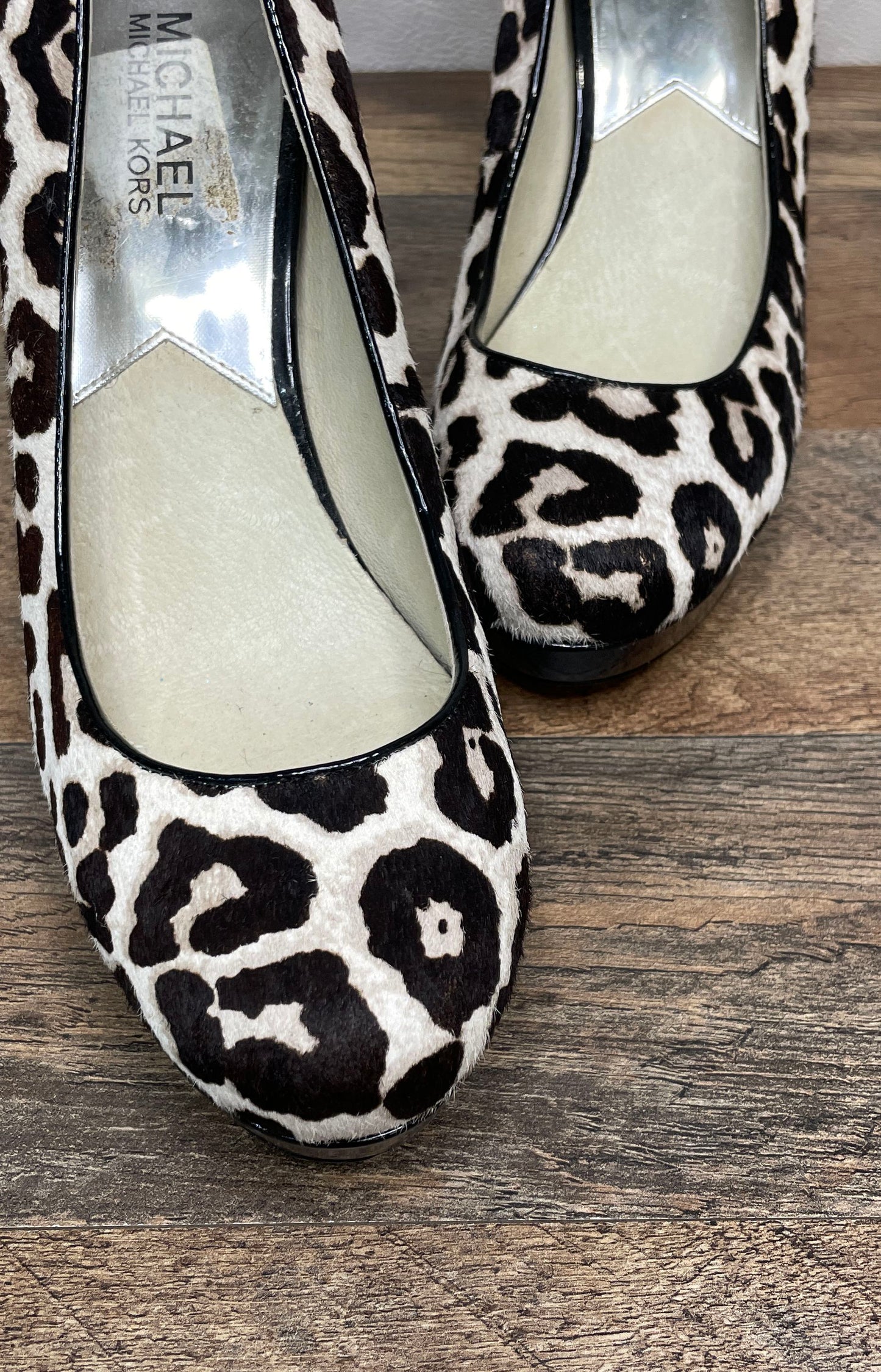 Michael Kors Leopard Print Calf Hair Platform Pump High Heels Size 8.5M