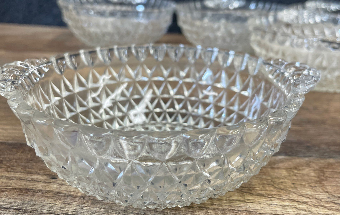 Arcoroc France Starburst Large Serving Bowl & 4 Diamond Point Bowls 5pc Set