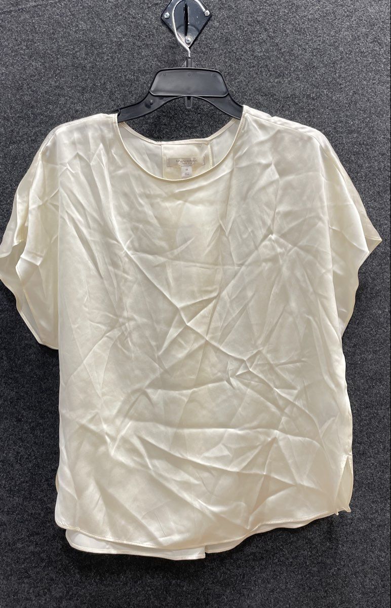 Banana Republic Women's 100% Silk Short Sleeve Blouse Cream NWT Size M