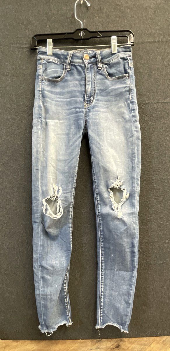 American Eagle Women's Distressed Jeans Lot of 3 Black Blue Ripped Skinny Sz 2