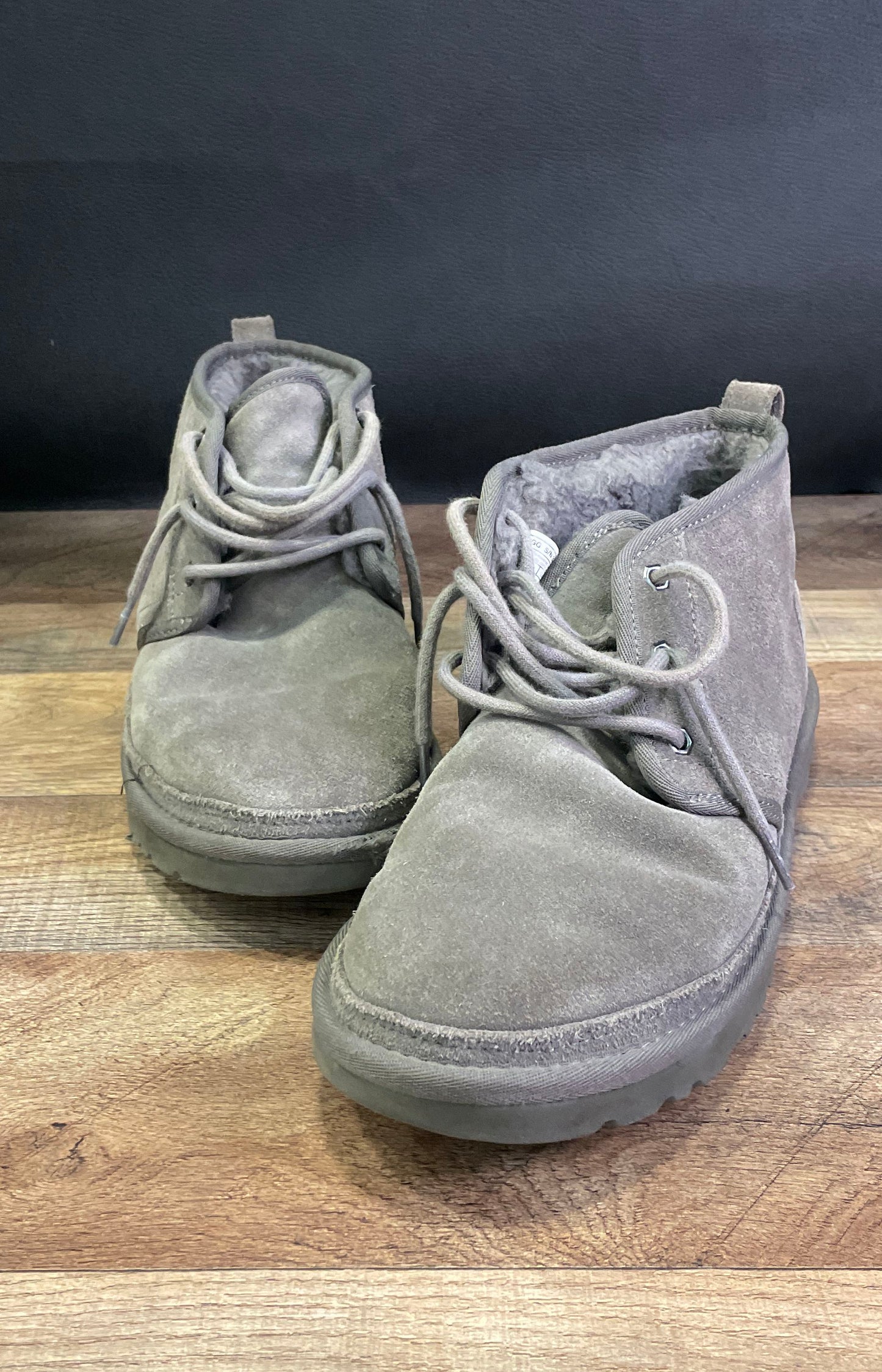 UGG Neumel Grey Suede Lace Up Chukka Boots Men's Size 10