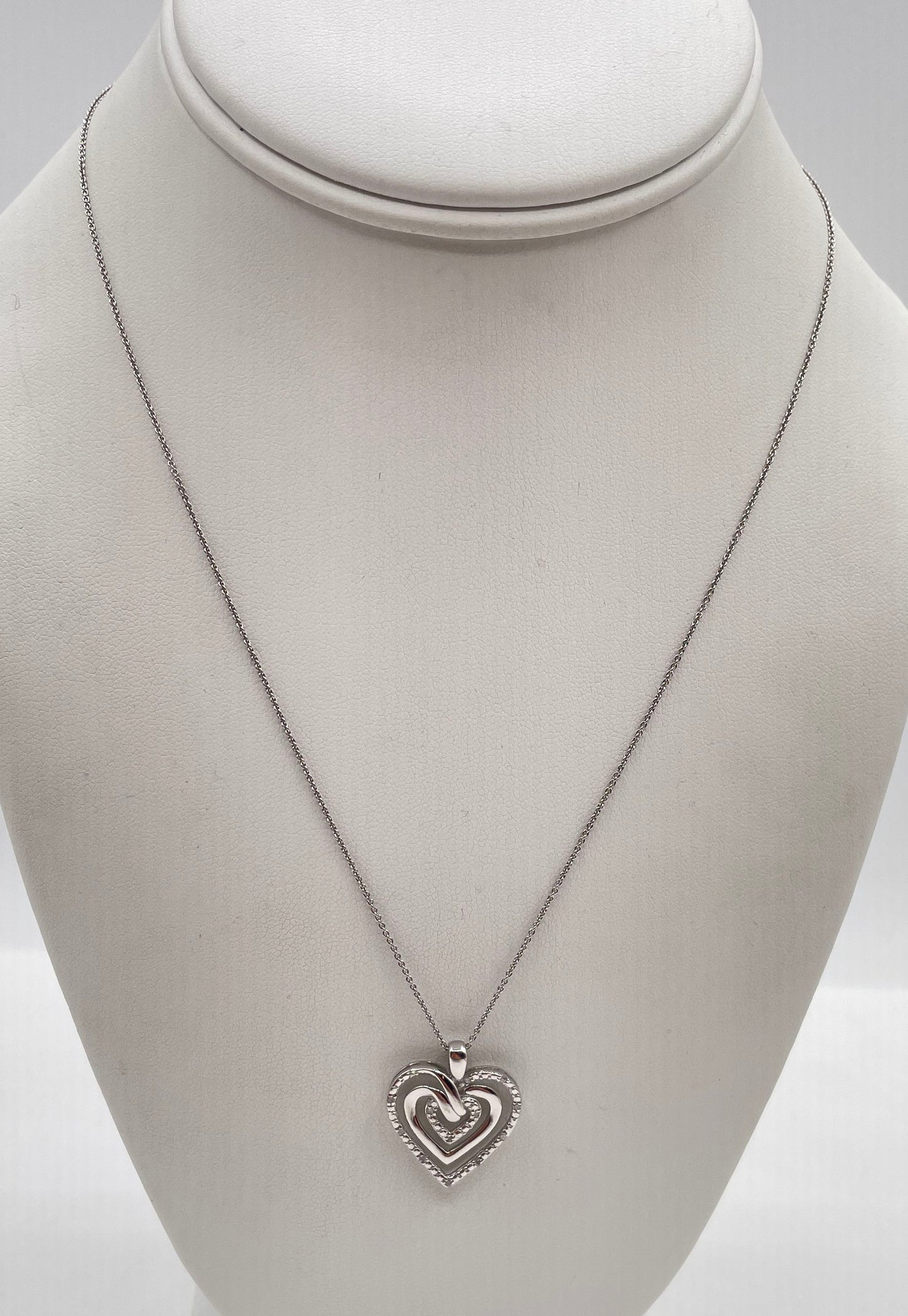 925 Sterling Silver Diamond Multi-Heart Pendant Necklace 2.9g
