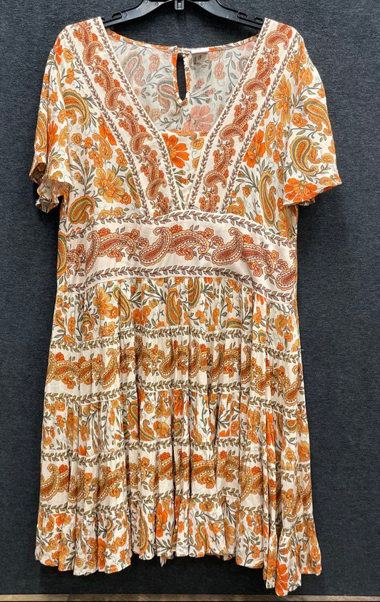 Bila Women's Tiered Boho Dress Orange Paisley V-Neck Short Sleeve Rayon Sz M