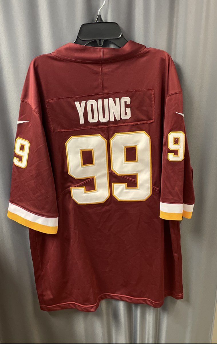 Nike Men's Washington Football Team Chase Young #99 Jersey Burgundy Size M