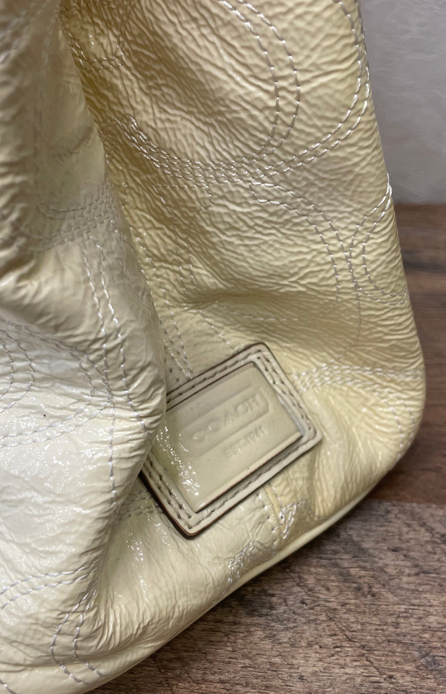 Coach Cream Signature Patent Leather Kiss Lock Tote Bag Gold Hardware