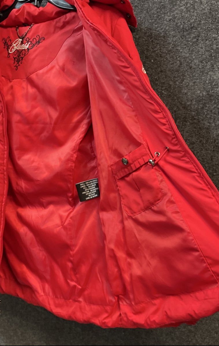 Guess Women's Red Down Puffer Jacket Faux Fur Trim Hood Quilted Sz M
