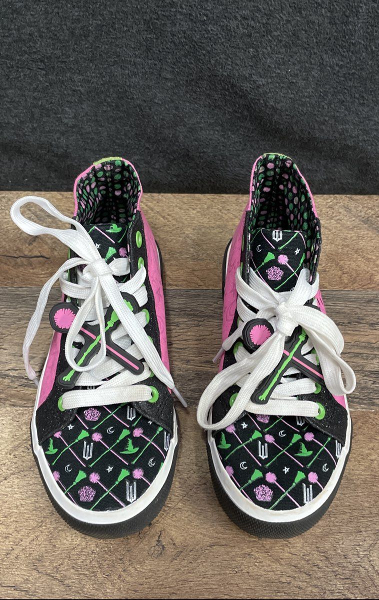 Ground Up Wicked Unlikely Friendship Pink Black High Top Sneakers Youth Size 3