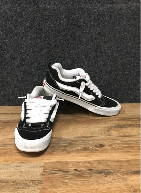 Vans Knu Skool Black White Suede Puffy Skate Shoes Men's Size 8 Women's 9.5