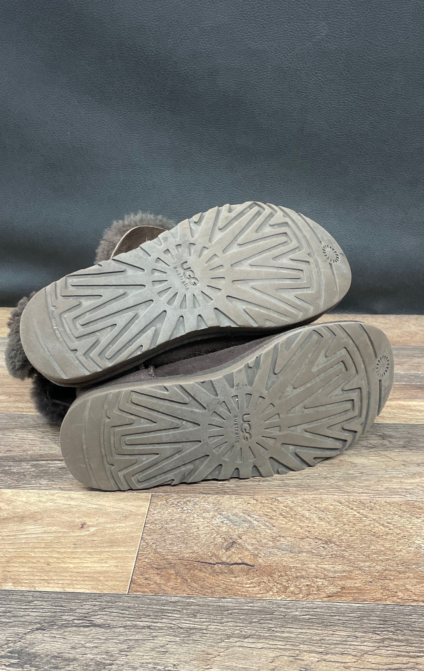 UGG Classic Cuff Mini Fluff Brown Suede Shearling Boots Women's Size 7