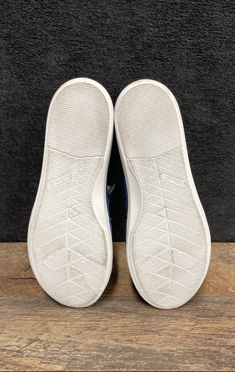 Vionic Beach Malibu Navy Canvas Slip On Sneakers Women's Size 9
