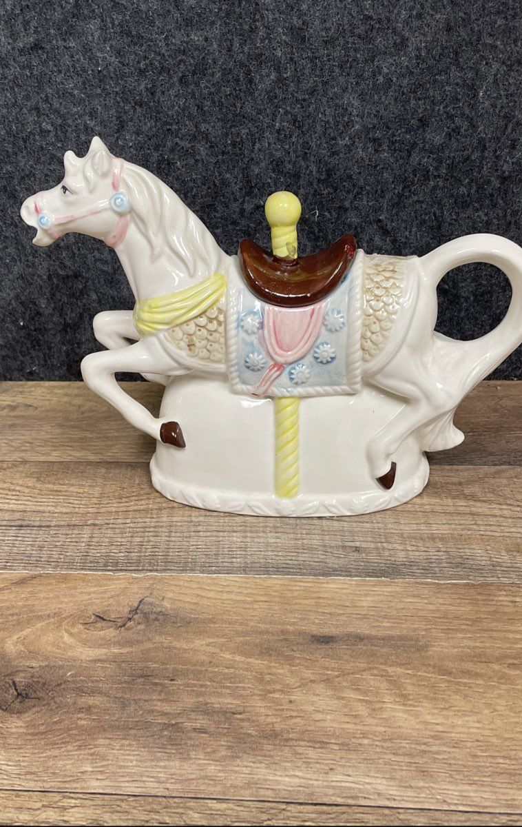 Heritage Mint Carousel Horse Teapot Ceramic Vintage Collectible White Pastel