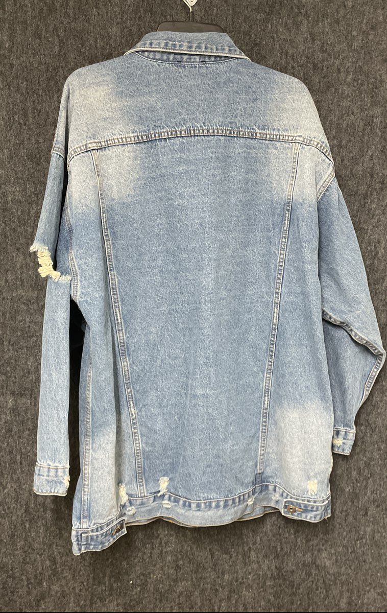 Fashion Nova Women's Drop The Bass Distressed Denim Jacket Light Wash XL