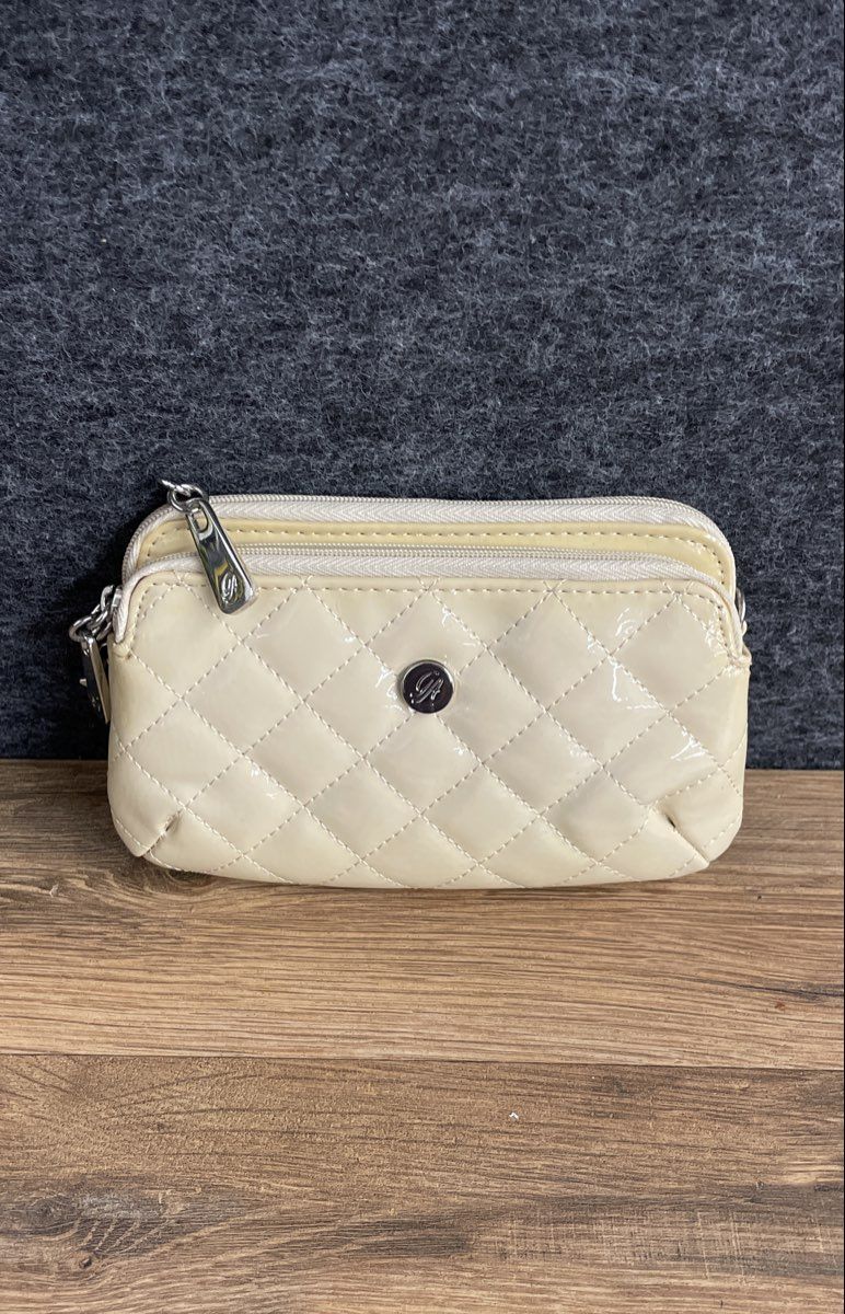 NWT Grace Adele Cream Quilted Patent Faux Leather Shoulder Bag Purse