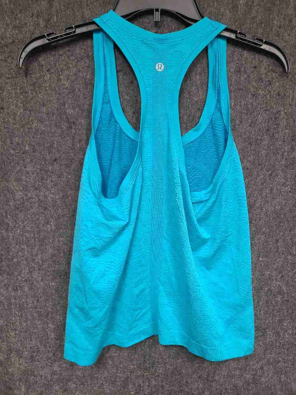 Lululemon Women's Swiftly Tech Racerback Tank & Align Biker Shorts 2-Pc Set