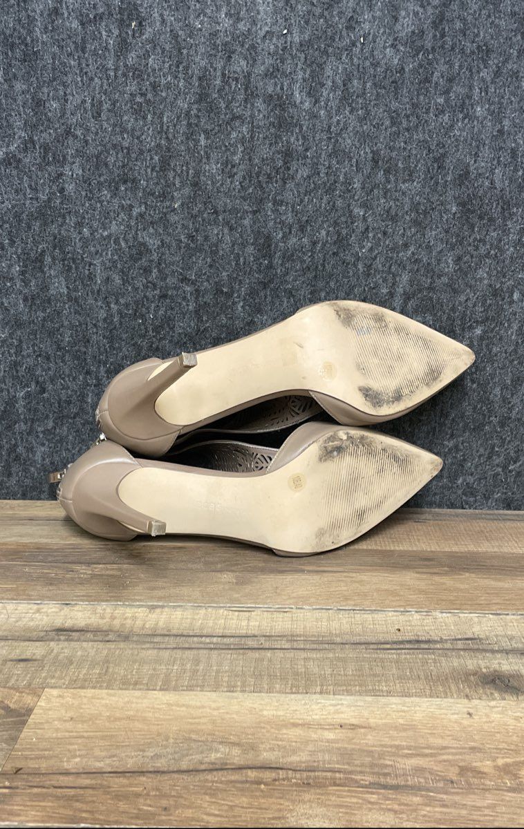 BCBGeneration Diola Taupe Leather Laser Cut Pointed Toe Heels Size 10