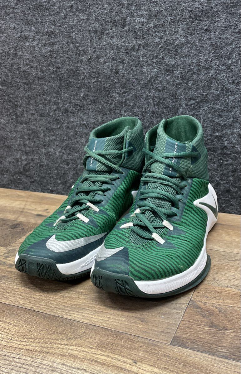 Nike Zoom Clear Out Pine Green White Basketball Shoes Men's Size 8