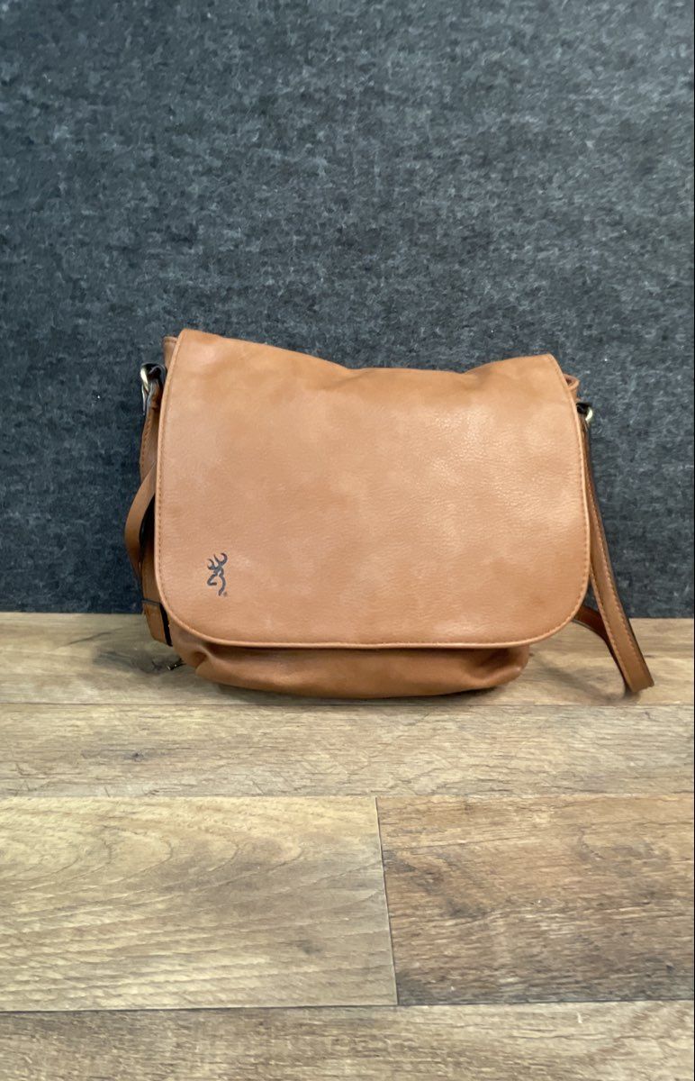 Browning Tan Brown Buckmark Logo Faux Leather Crossbody Messenger Flap Bag