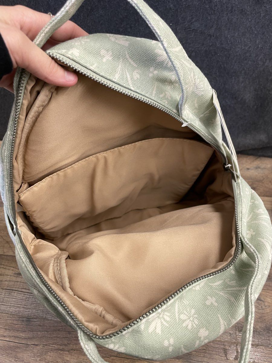 NWT No Boundaries Green Floral Daisy Print Dome Backpack Canvas Recycled Bag