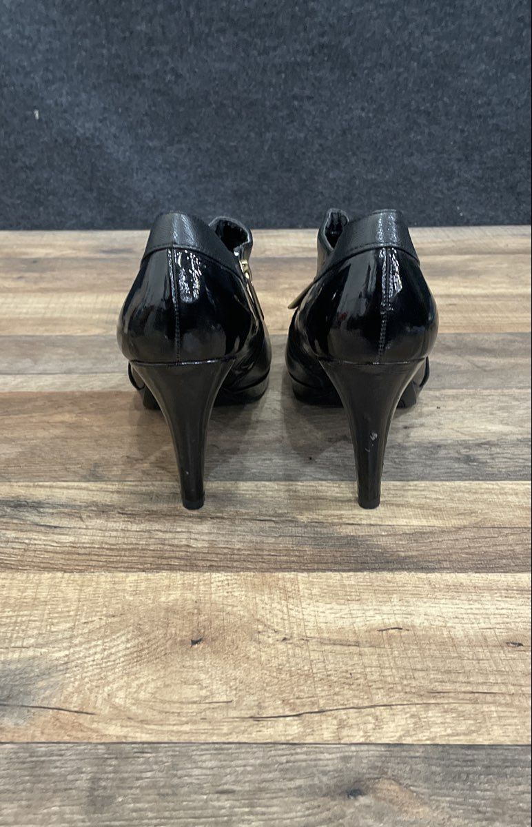 Bandolino Cassion Black Leather Patent Shootie Ankle Boot Heels Size 10M