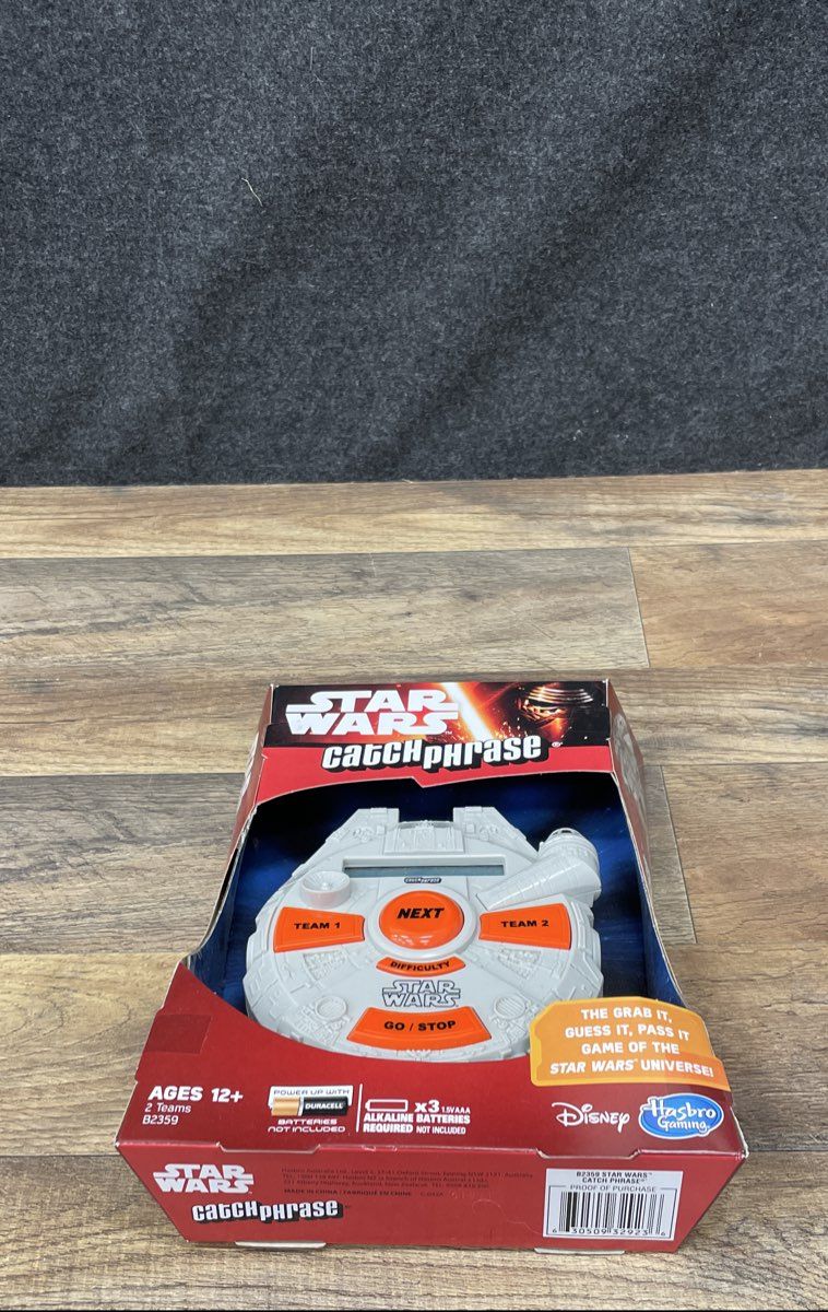 Hasbro Star Wars Catch Phrase Electronic Game Millennium Falcon In Box B2359