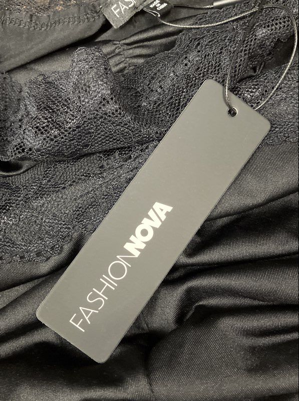 Fashion Nova Women's Jamie Lace Jumpsuit Black Off Shoulder Cutout Sz XS NWT