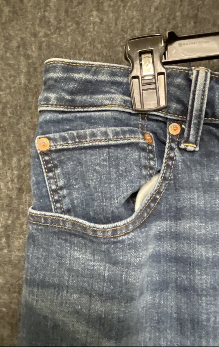 American Eagle Men's Athletic Fit Blue Jeans Faded Wash Sz 36x32