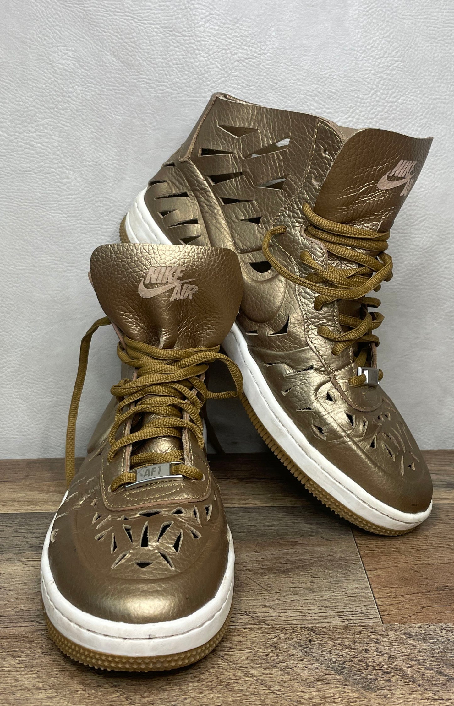 Nike Air Force 1 High Premium Metallic Gold Gum Women's Sneakers Size 8.5
