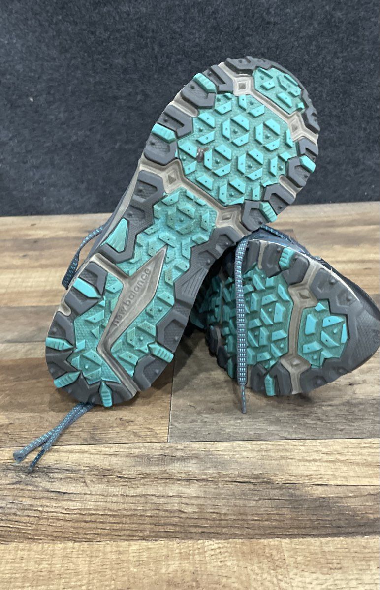New Balance 410v5 Blue Grey Teal Trail Running Shoes Women's Size 9 Wide D