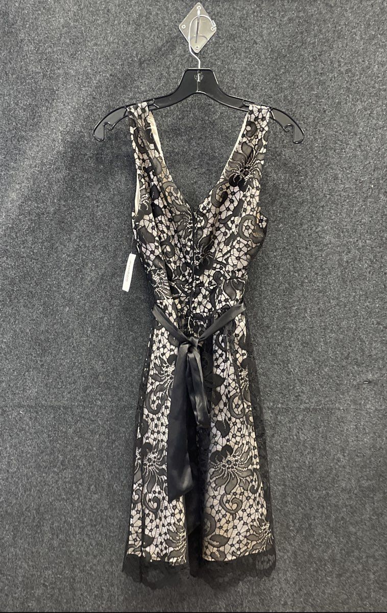 Dress Barn Women's Black Lace Overlay Sleeveless A-Line V-Neck Dress NWT Sz 6