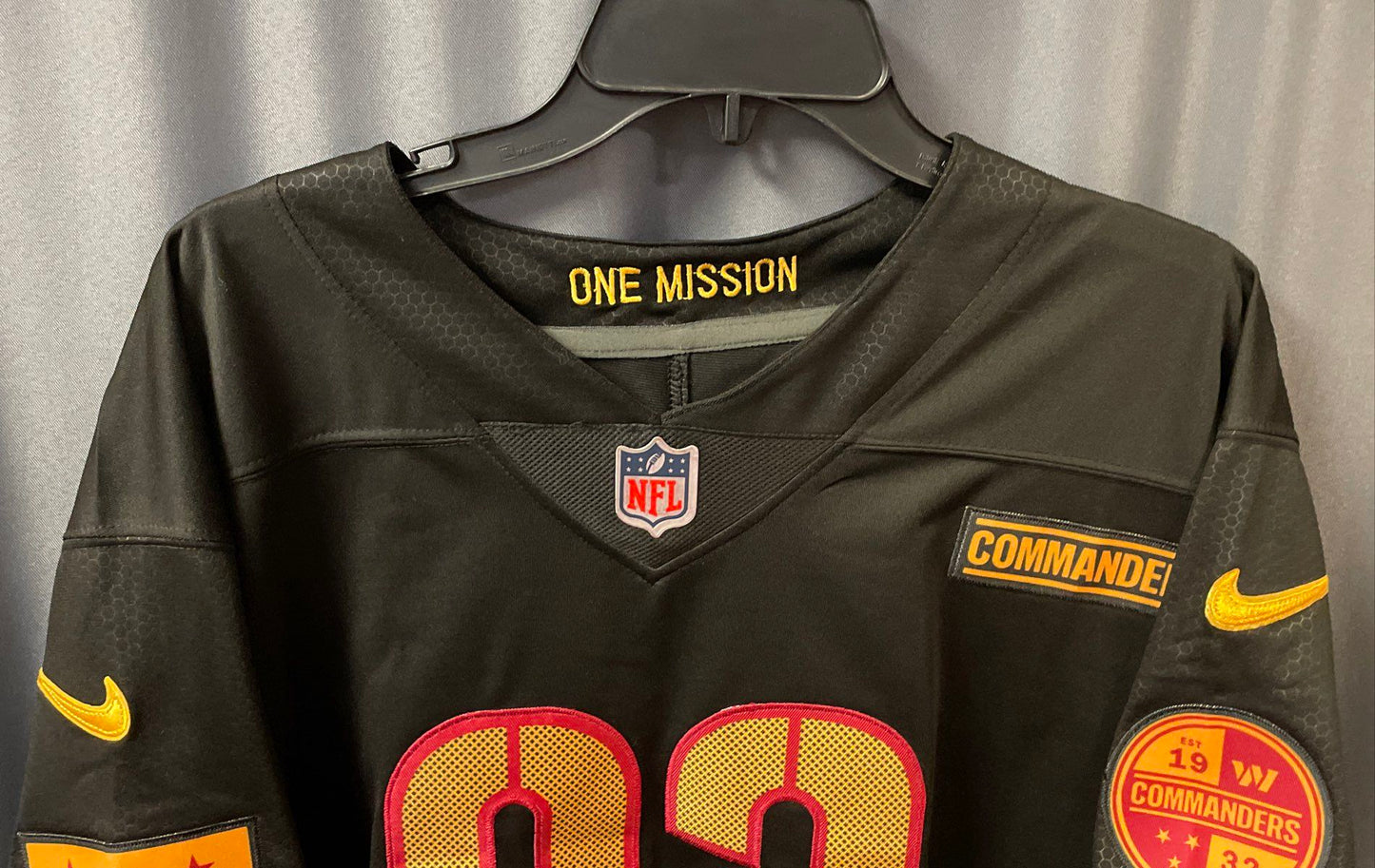 Nike Men's Washington Commanders Jonathan Allen #93 Black NFL Jersey Size L