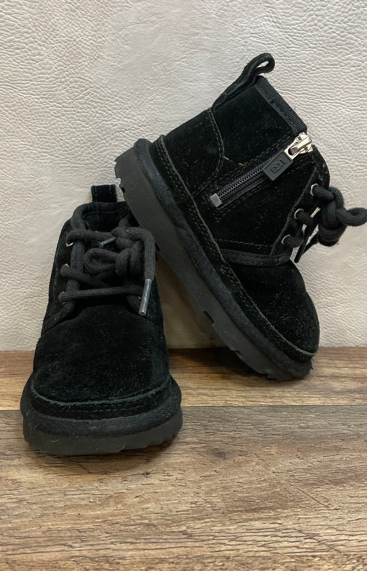 UGG Rennon Black Suede Lace Up Side Zip Toddler Boots Size 8