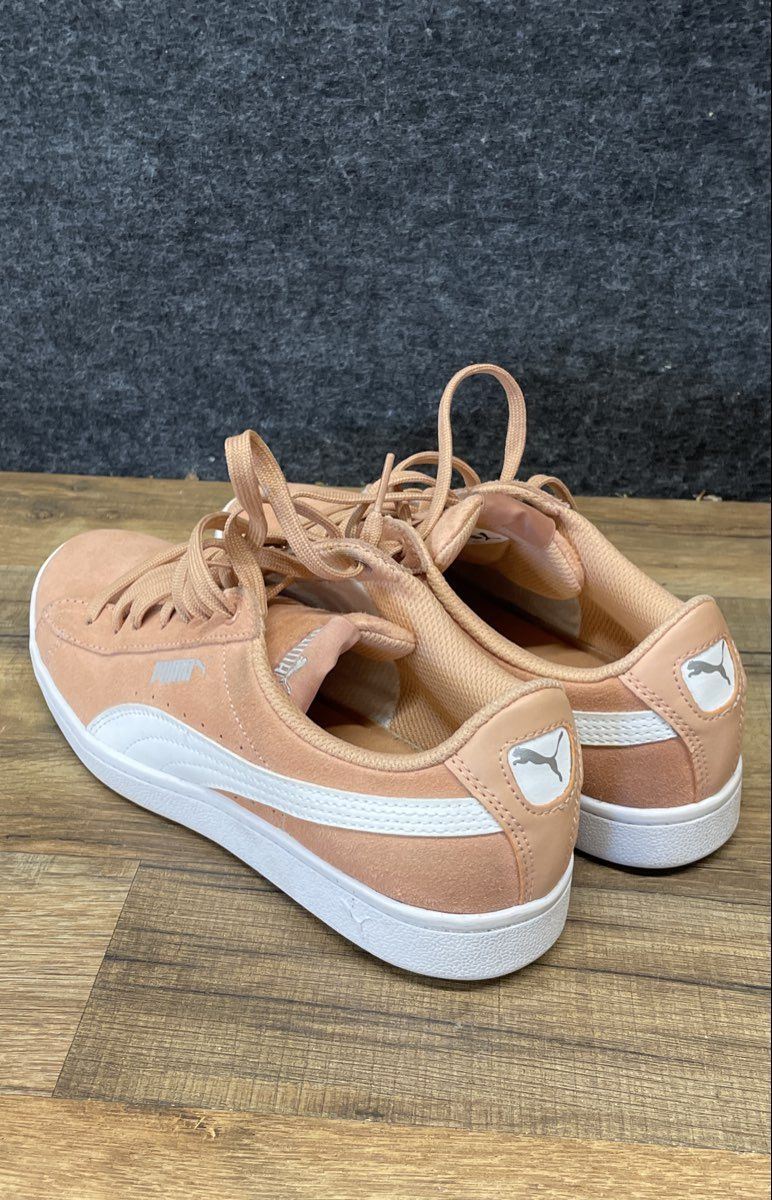 Puma Vikky V3 Peach Suede Low Top Women's Sneakers Size 9