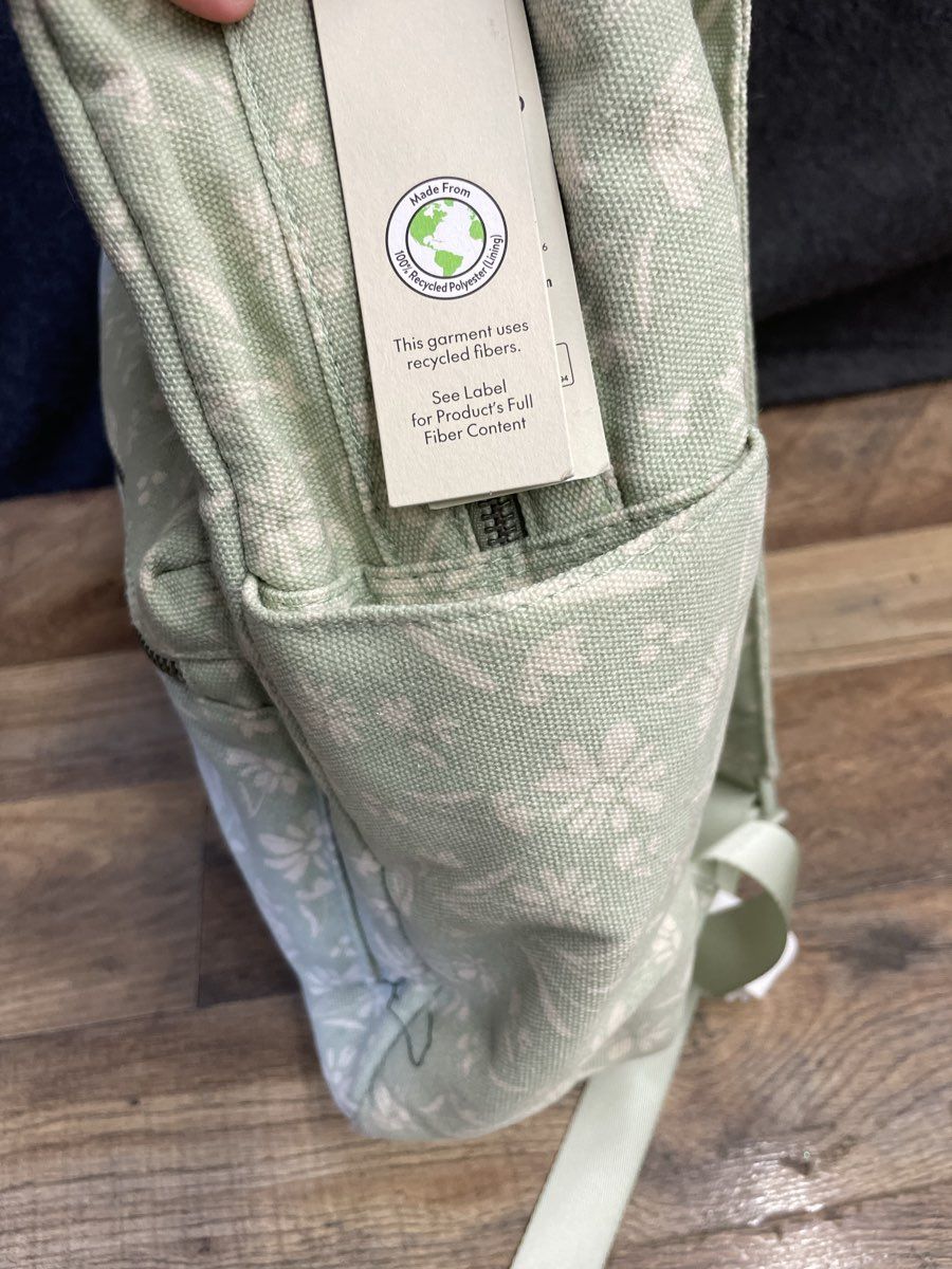 NWT No Boundaries Green Floral Daisy Print Dome Backpack Canvas Recycled Bag