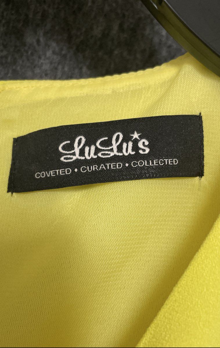 LuLu's Women's Yellow 2-Piece Crop Top Pleated Midi Skirt Set Size M