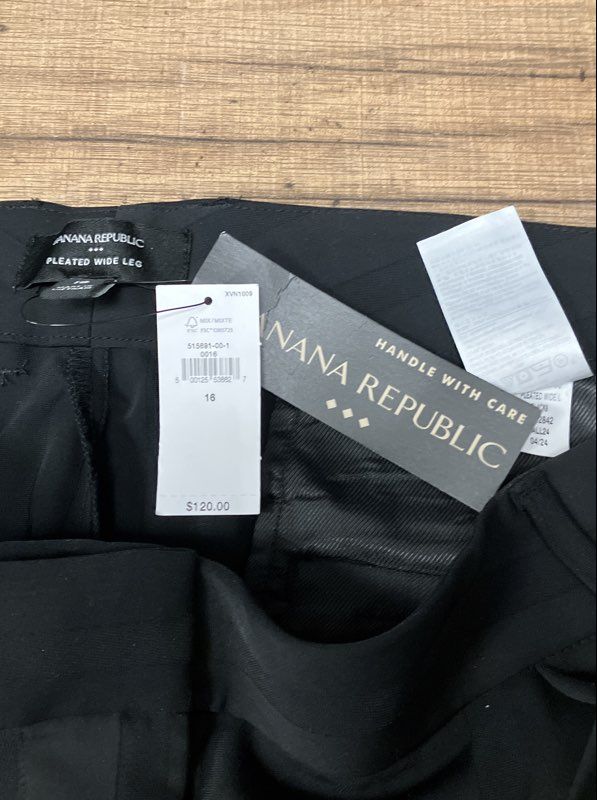 Banana Republic Women's Black Pinstripe Pleated Wide Leg Pants Sz 16 NWT
