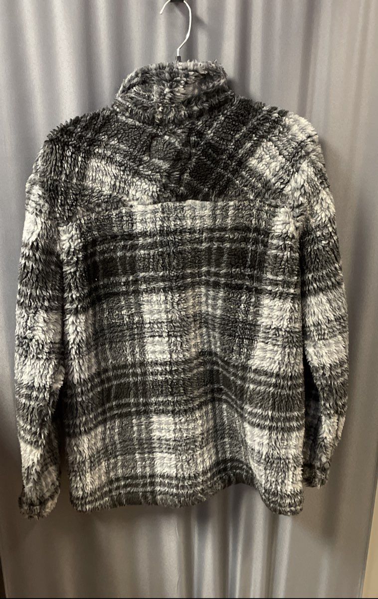 Pull & Bear Men's Grey Black Plaid Fleece Button Up Shirt Jacket Relaxed Sz S
