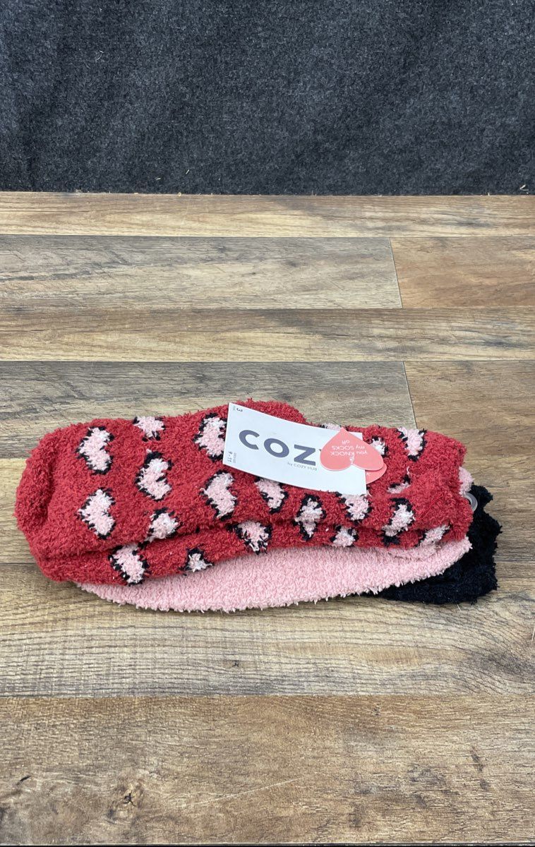 Cozy Hub Women's 3 Pairs Fuzzy Crew Socks Animal Print Pink Black Red NWT 9-11