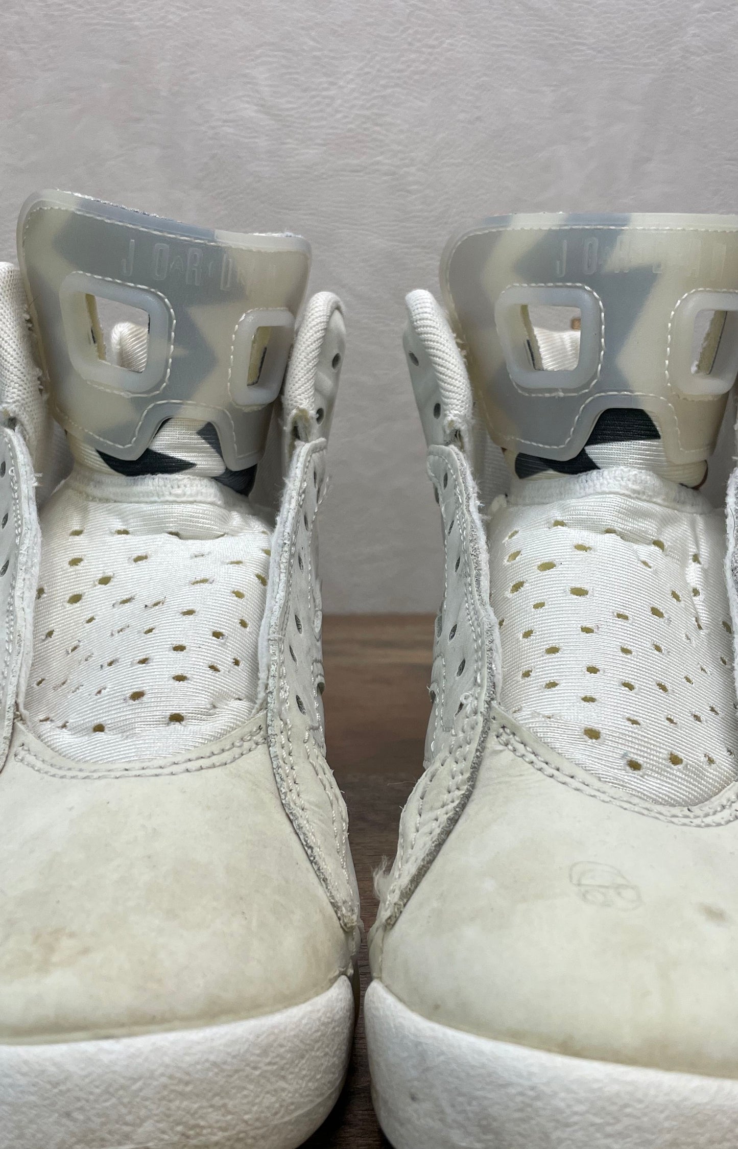 Nike Air Jordan MVP White Metallic Gold Women's Sneakers Size 7