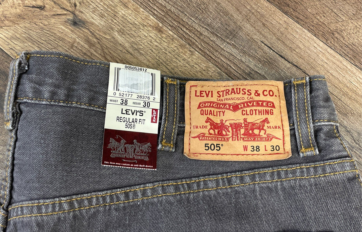Levi's Men's 505 Regular Fit Jeans Gray Straight Leg 100% Cotton NWT Sz 38x30